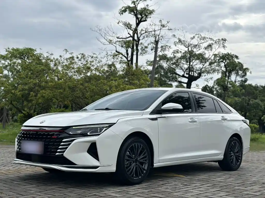 Dongfeng Aeolus Yixuan MAX 2021 1.5T Trendy Dad Edition