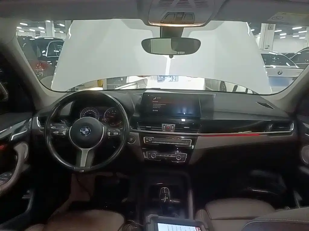 BMW X1 2021 sDrive25Li Leading фото 10