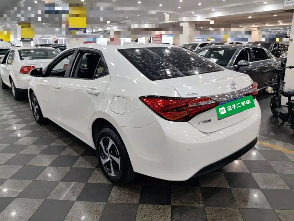 Toyota Levin 2017 Facelift 185T CVT Elite (China V) фото 5