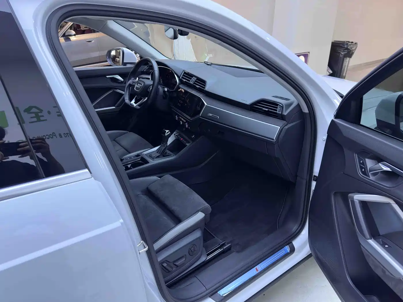 Audi Q3 2023 35 TFSI Fashion Dynamic (1.4T) фото 10