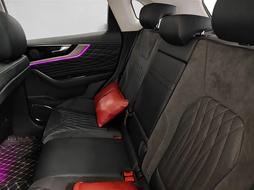 Hongqi HS5 2022 Facelift 2.0T Smart Flag Enjoyment Edition фото 13