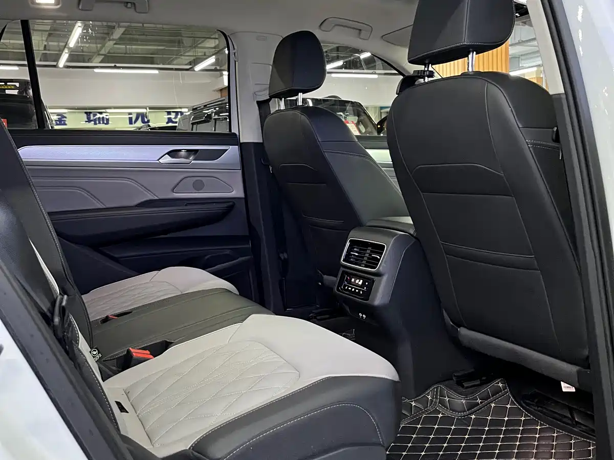 VOLKSWAGEN RANGE PATROL