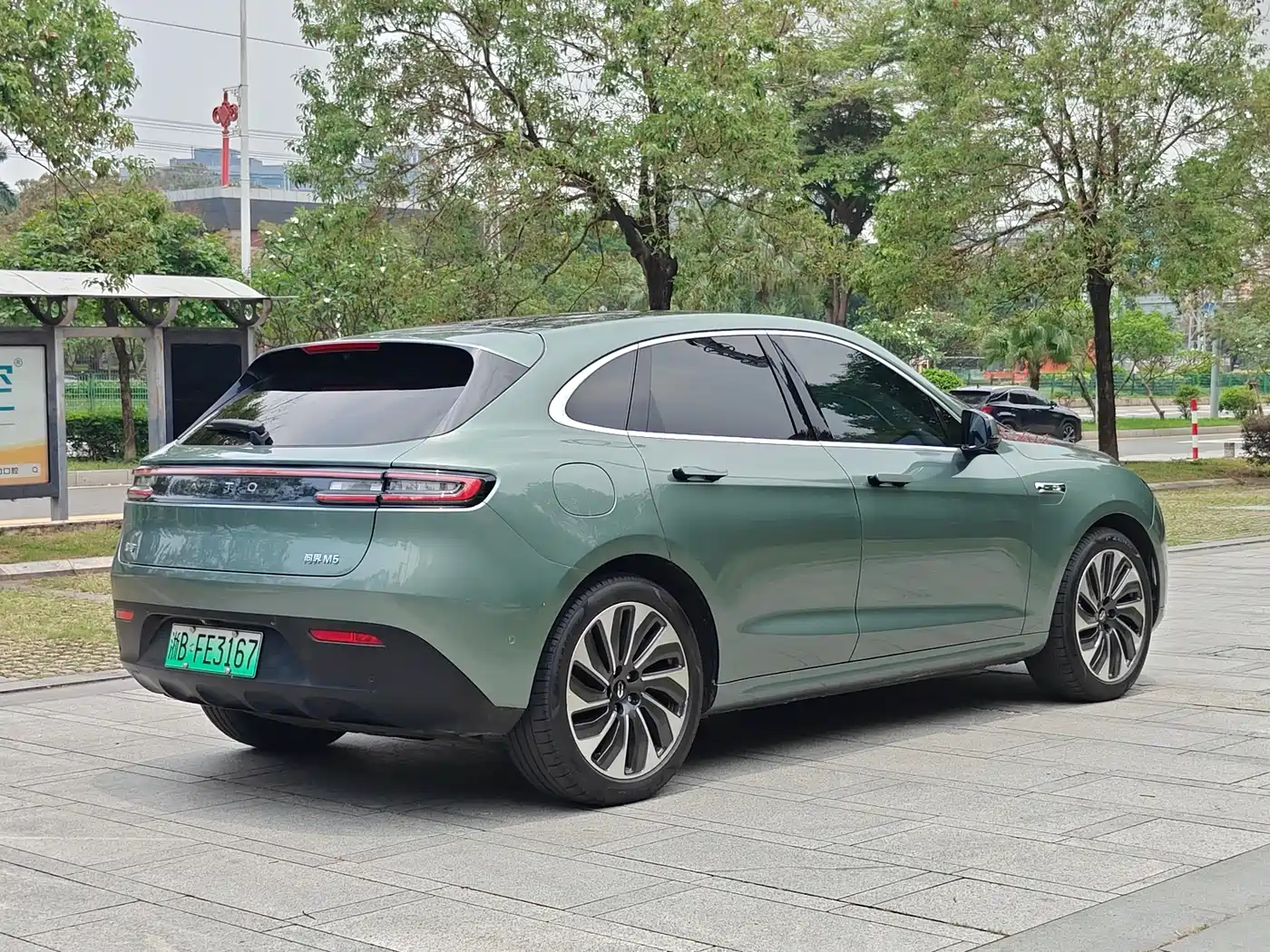 AITO Wenjie AITO M5 2023 Extended Range RWD Smart Drive Edition фото 6