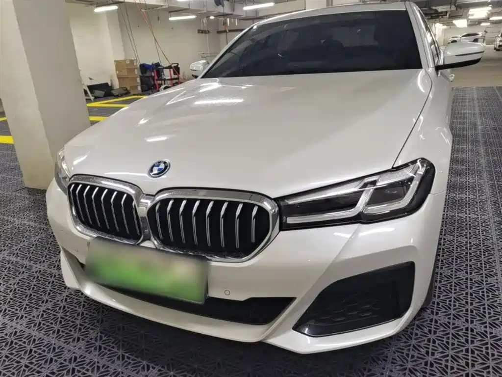 BMW 5 Series New Energy 2022 Facelift 535Le M Sport Package фото 3