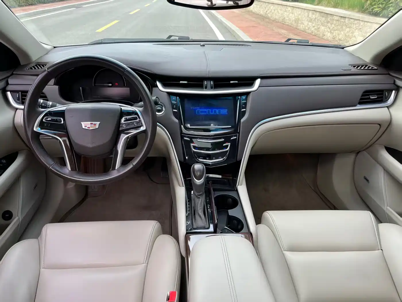 Cadillac XTS 2017 28T Technology фото 9