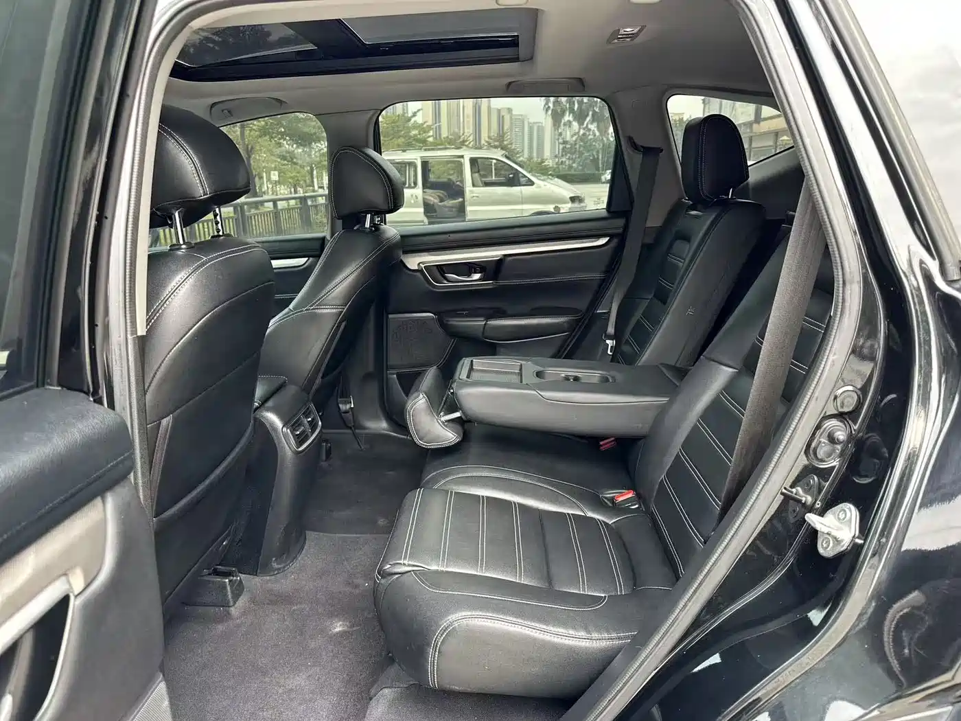 Фото 6 - Honda CR-V