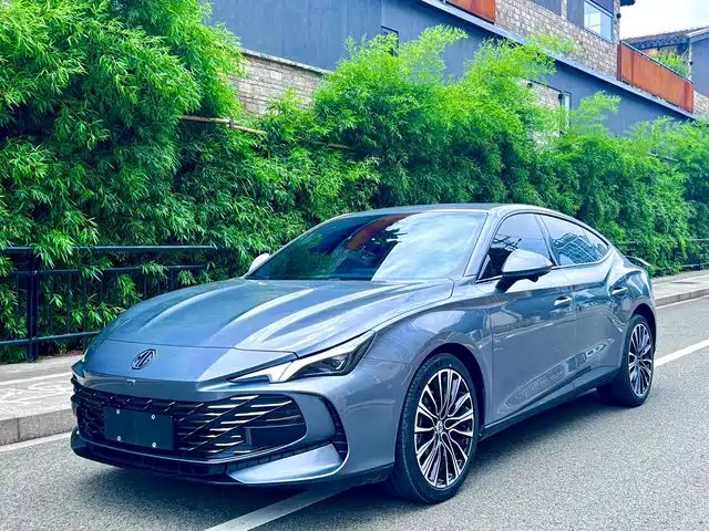 MG 7 2023 2.0T Automatic Hunting Beauty Luxury Edition