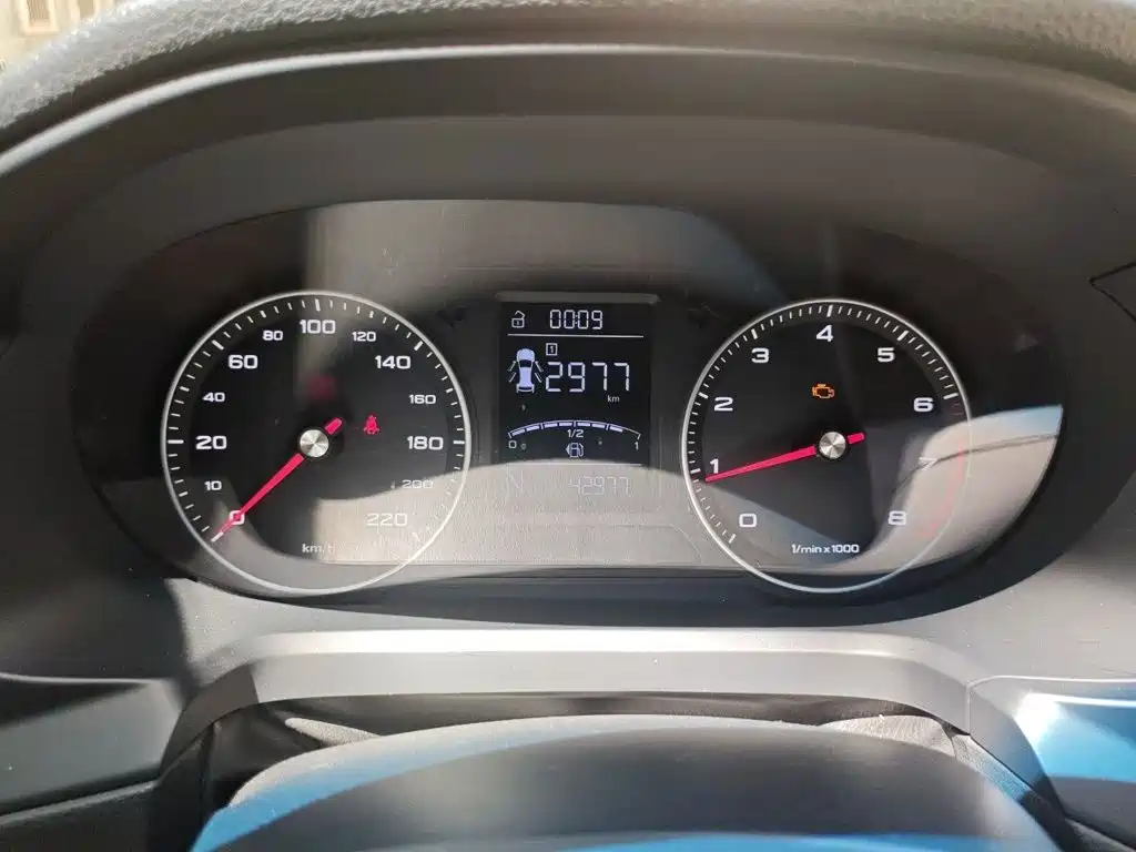Фото 4 - Roewe 360