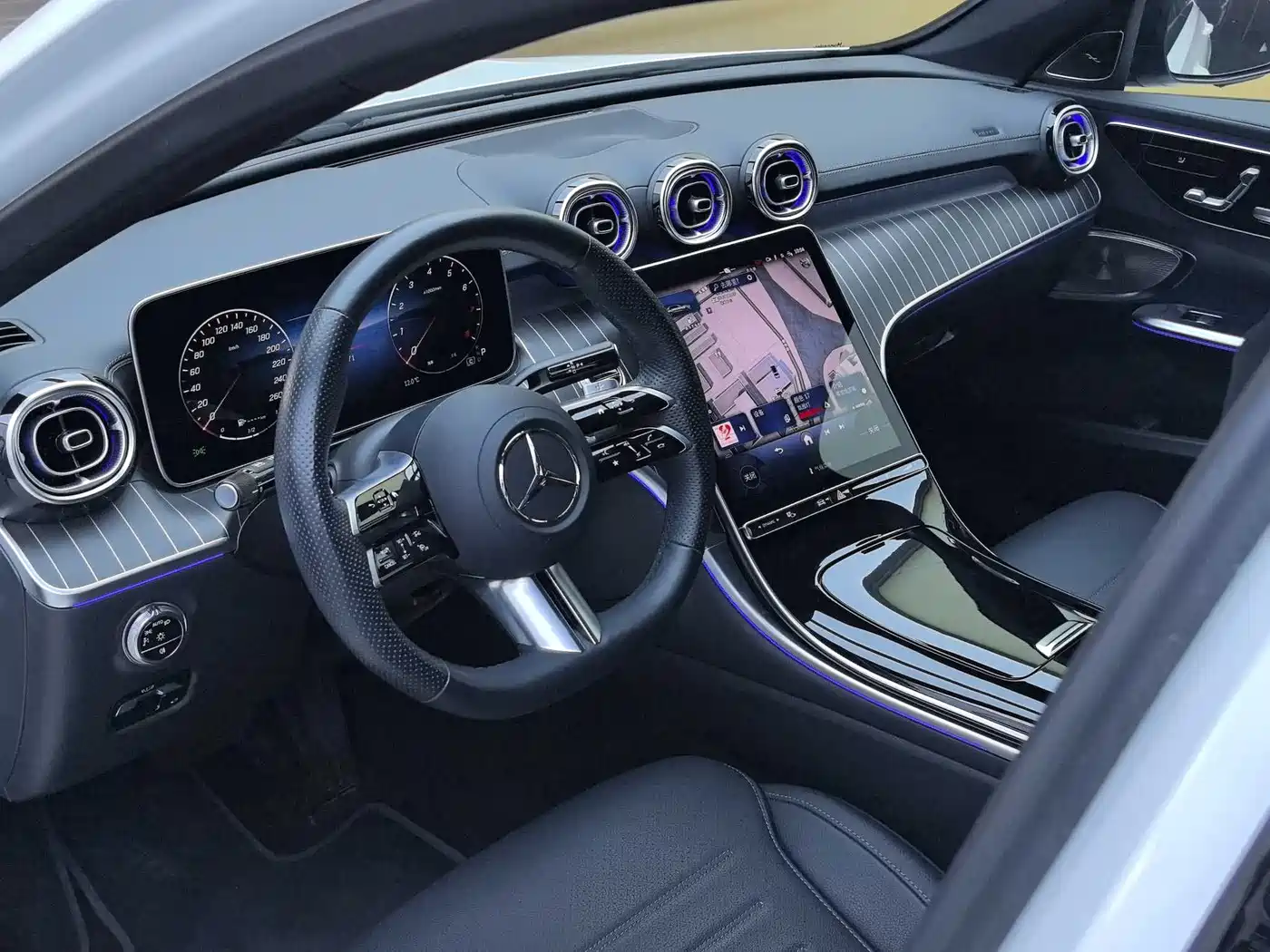 Mercedes-Benz C-Class 2025 C 260 L Night Sport Edition фото 16