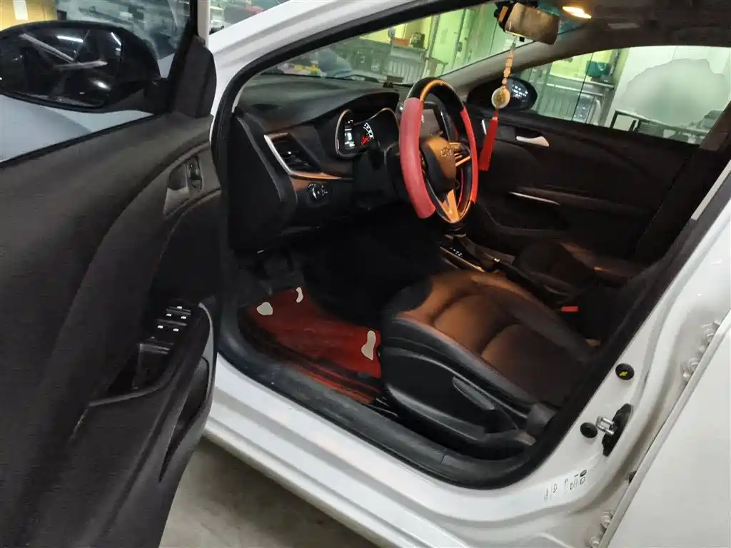 Chevrolet Monza 2020 Mild Hybrid Redline 320T Dual-Clutch Refreshing Edition фото 16