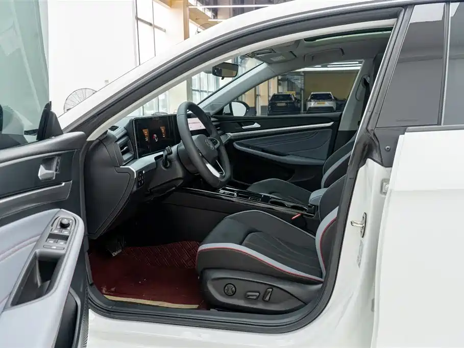 Volkswagen Lamando 2024 Lamando L 280TSI DSG Stylish Edition фото 14