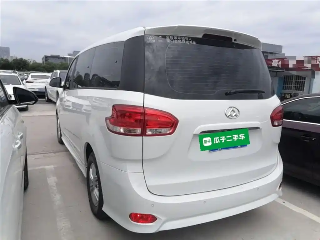 SAIC Maxus Maxus G10 2018 PLUS 2.4L Manual Elite Edition фото 5