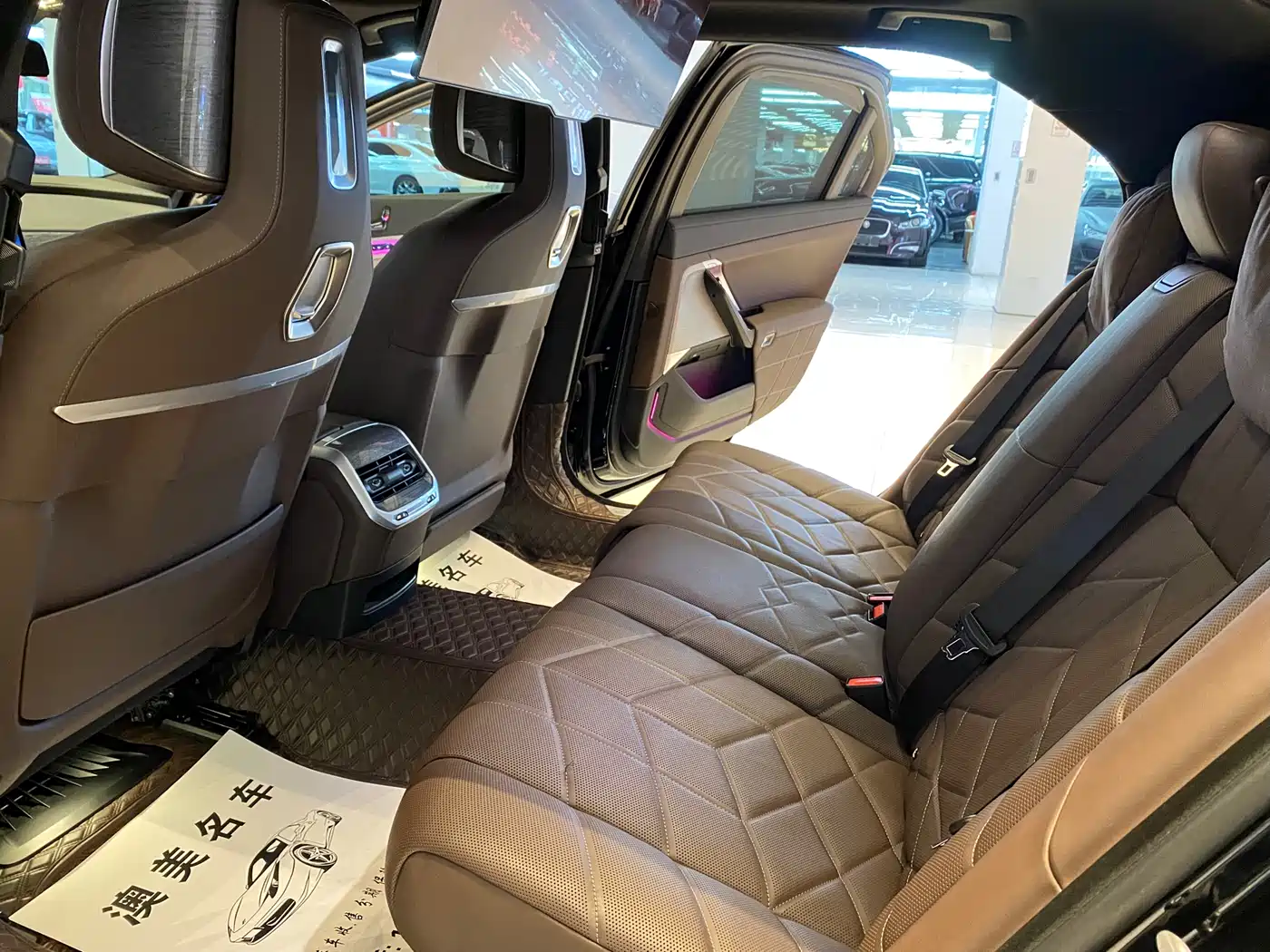 BMW 7 Series 2023 Model 740Li Premium Luxury Package фото 10