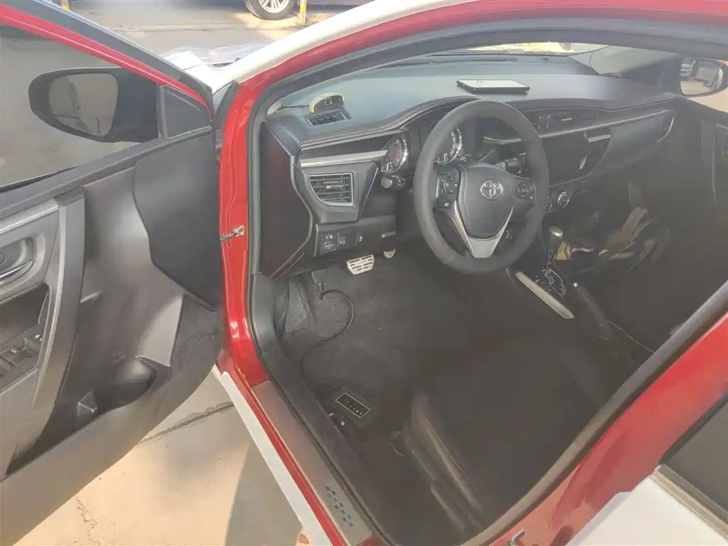 Toyota Levin 2014 1.8GS CVT Elite Edition фото 12