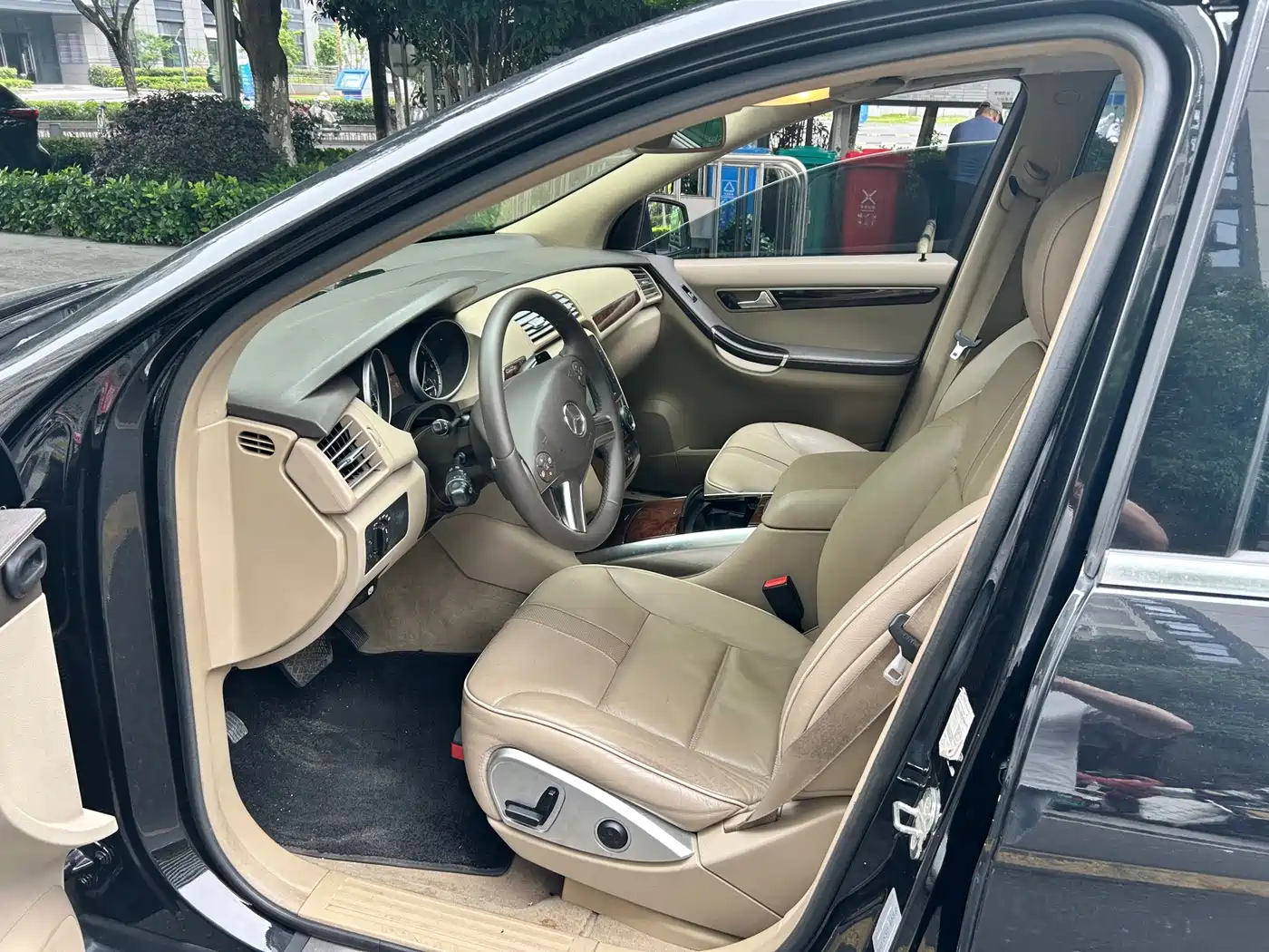 Mercedes-Benz R-Class 2011 R 350 L 4MATIC фото 7