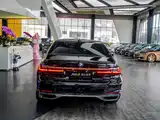 Фото 20 - BMW 7 Series