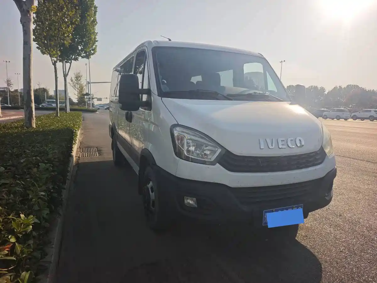 Фото 2 - Iveco Daily