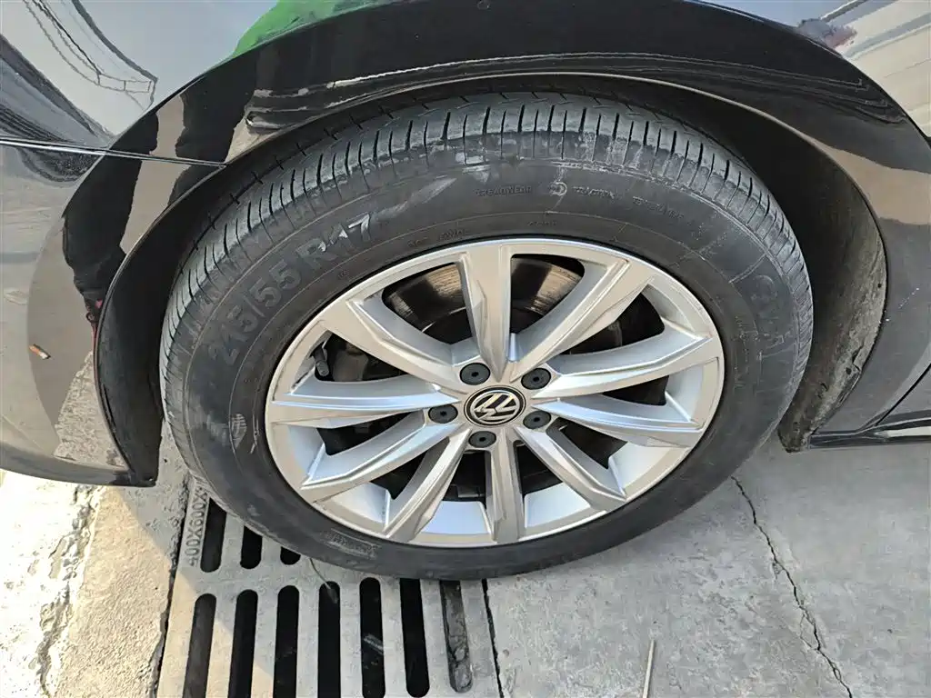 Volkswagen Passat 2017 330TSI DSG Prestige фото 23