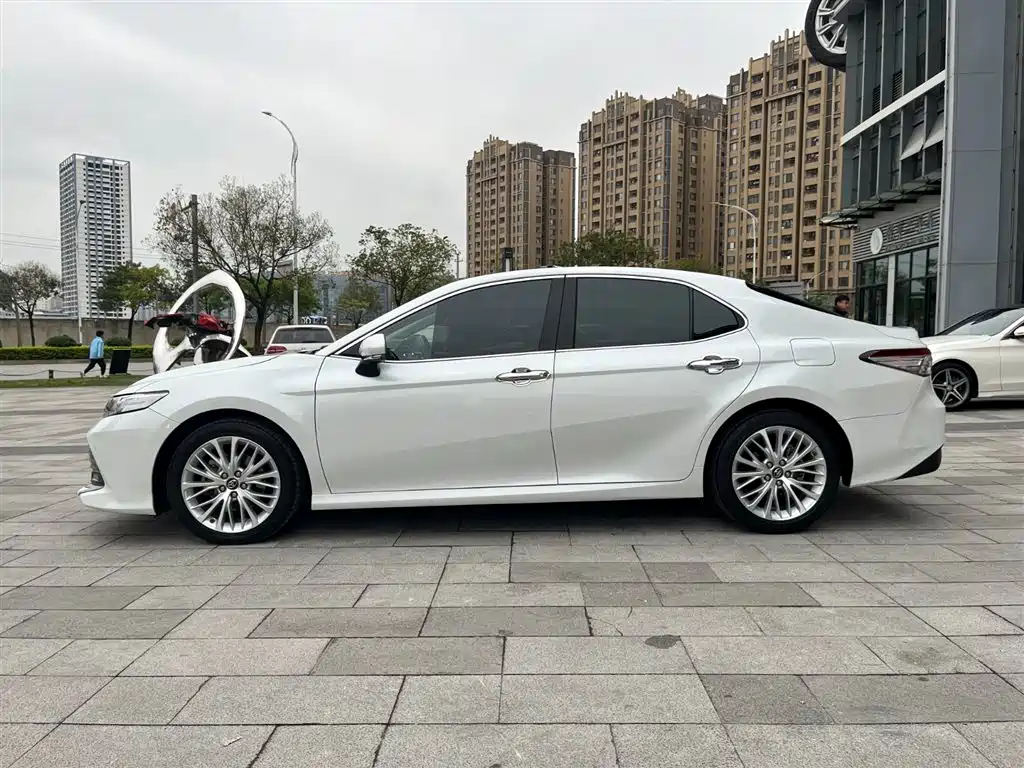 Toyota Camry 2019 Facelift 2.5G Luxury Edition фото 7