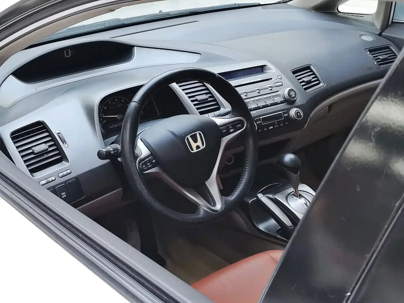 Фото 6 - Honda Civic