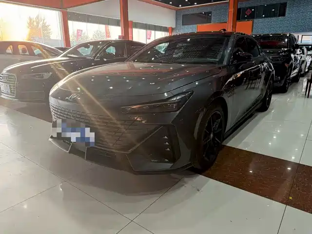 Changan UNI-V 1.5T, Премиум