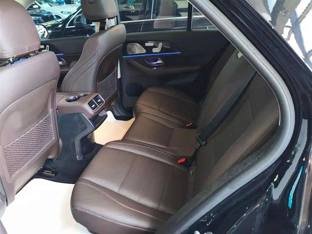 Mercedes-Benz GLE 2023 GLE 350 4MATIC Fashion фото 17