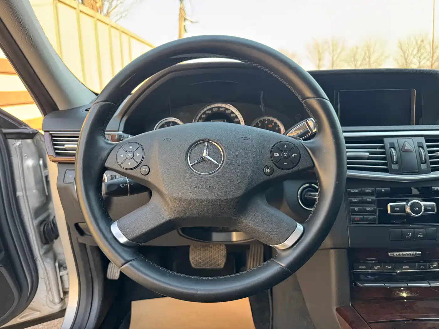 Mercedes-Benz E-Class 2013 Model E 260 L CGI Elegance фото 10