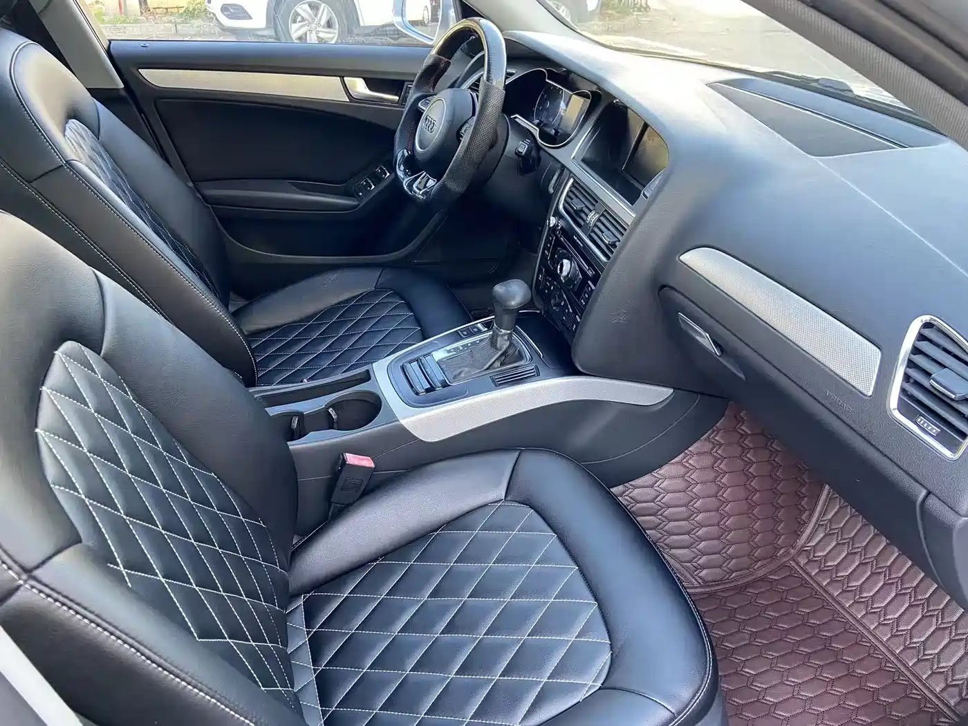 Audi A4L 2013 35 TFSI Automatic Comfort фото 13