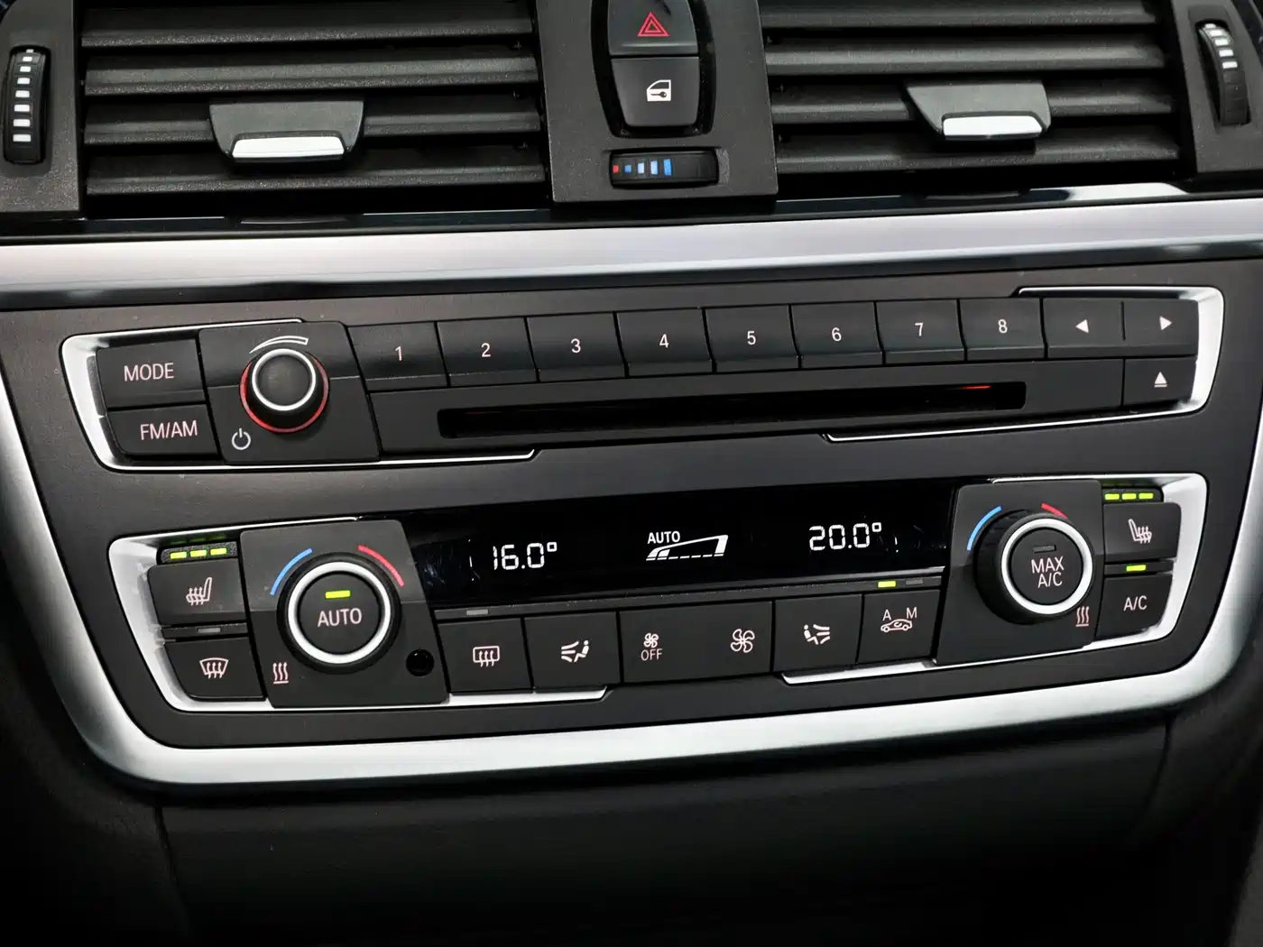 BMW 3 Series GT 2016 328i xDrive Design Package фото 18