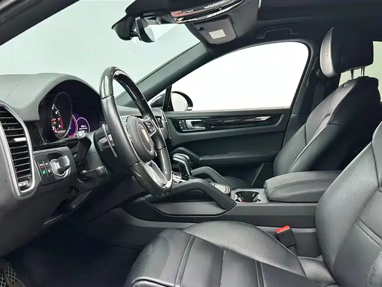 Porsche Cayenne 2019 Cayenne Coupé 3.0T фото 16