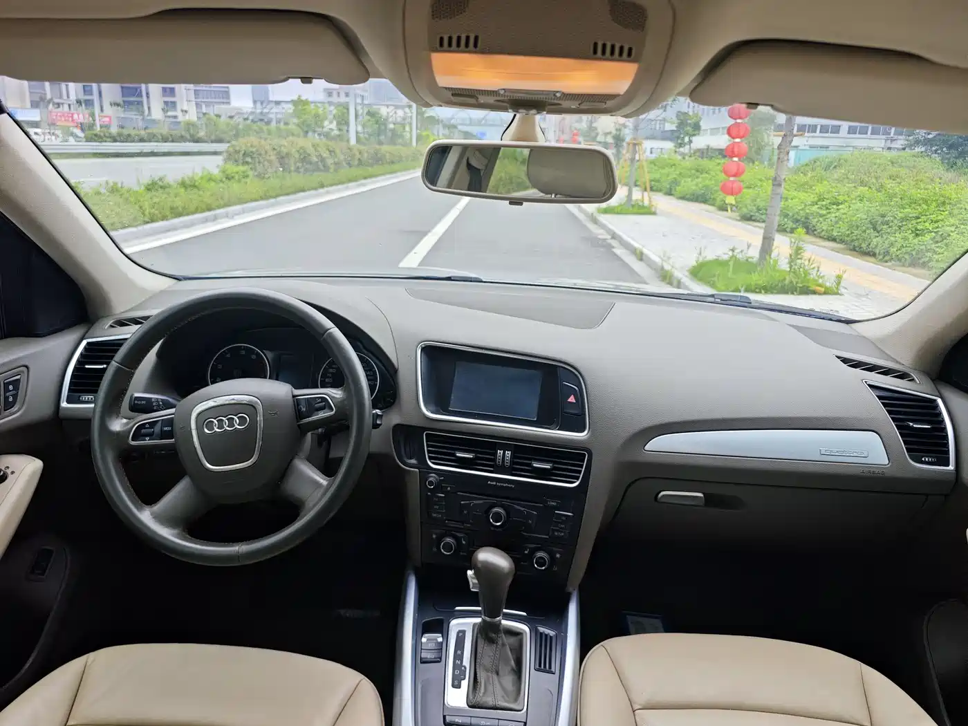 Audi Q5 2012 2.0TFSI Comfort фото 5