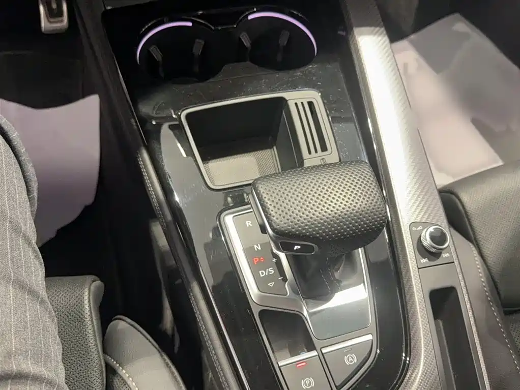 Audi A4L 2024 40 TFSI quattro RS Kit Speed Edition фото 9
