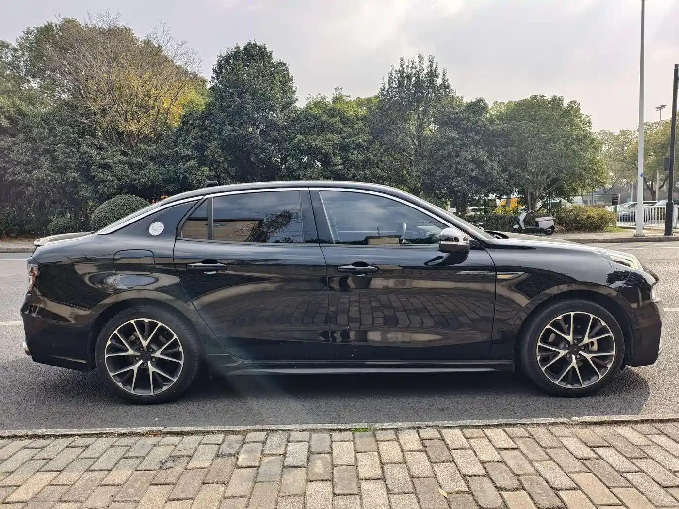 Lynk & Co 03 2021 2.0TD Auto Jin Plus фото 8