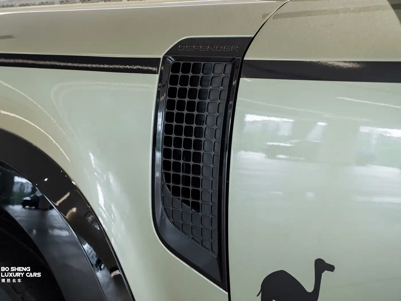 Land Rover Defender 2023 Model 110 3.0T P400 X-DYNAMIC HSE фото 37