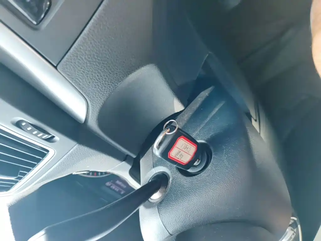 Фото 9 - Volkswagen Sharan