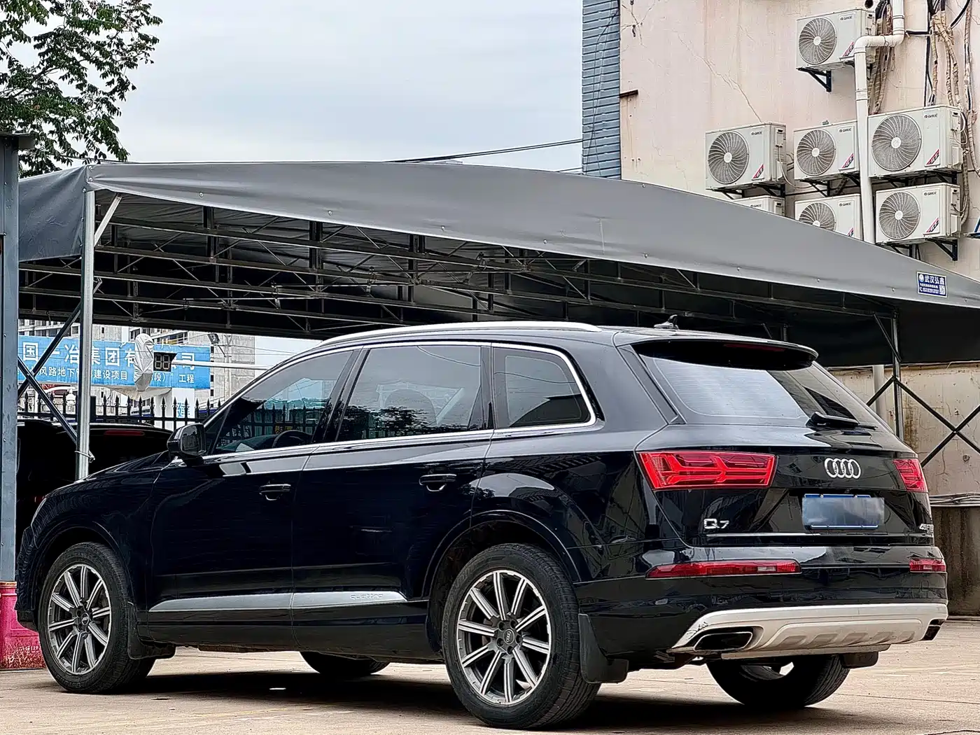 Audi Q7 2018 45 TFSI Technology фото 9