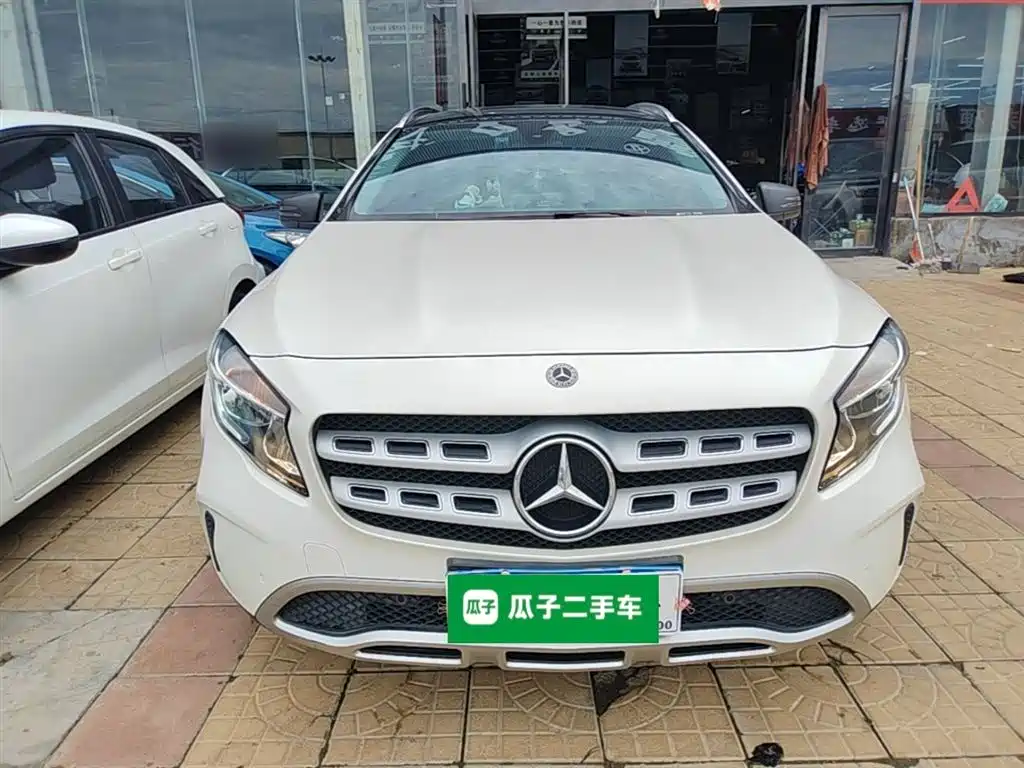 Mercedes-Benz GLA 2018 GLA 200 Dynamic фото 3
