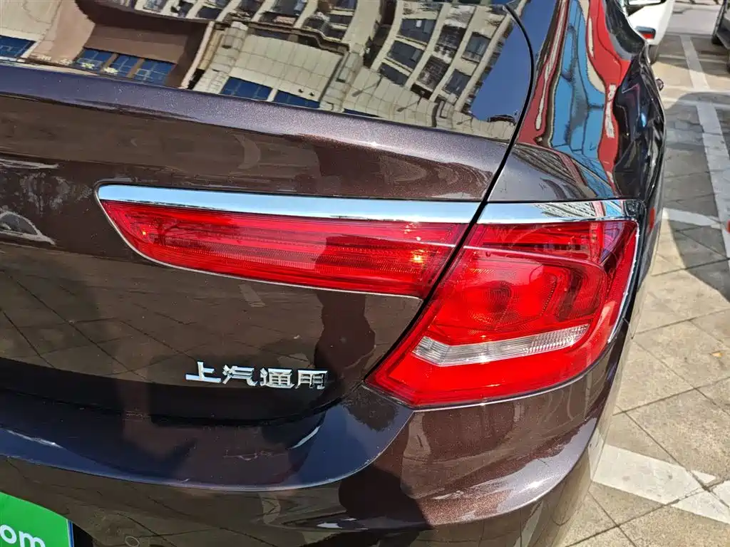 Buick LaCrosse 2018 Model 28T Elite Edition фото 8