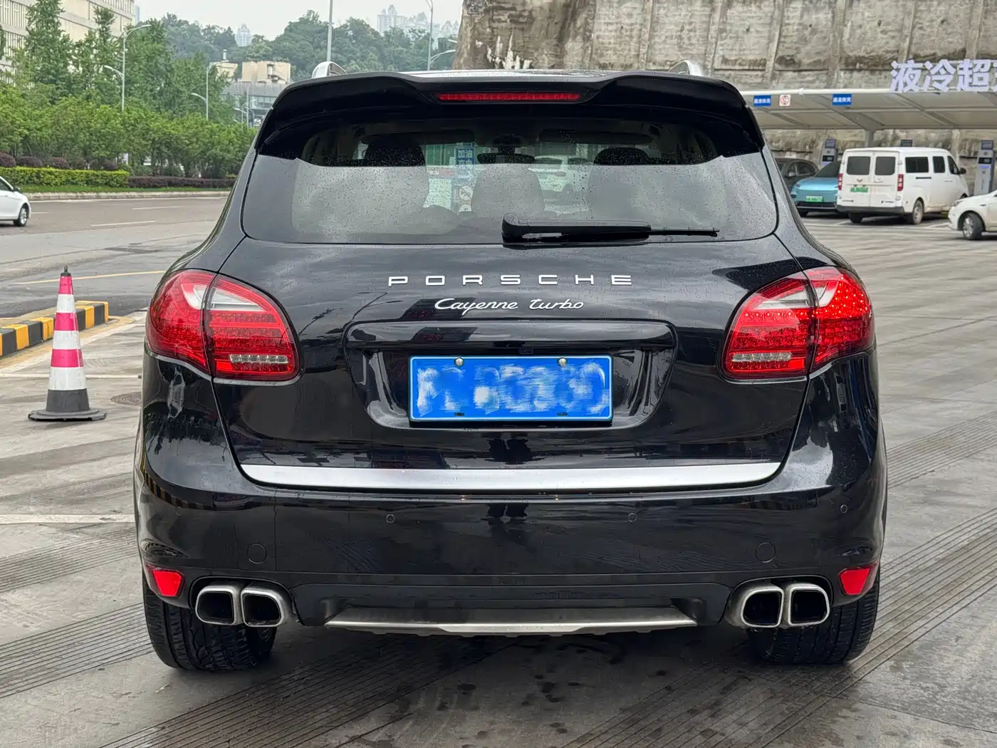 Porsche Cayenne 2012 Cayenne GTS 4.8L фото 6