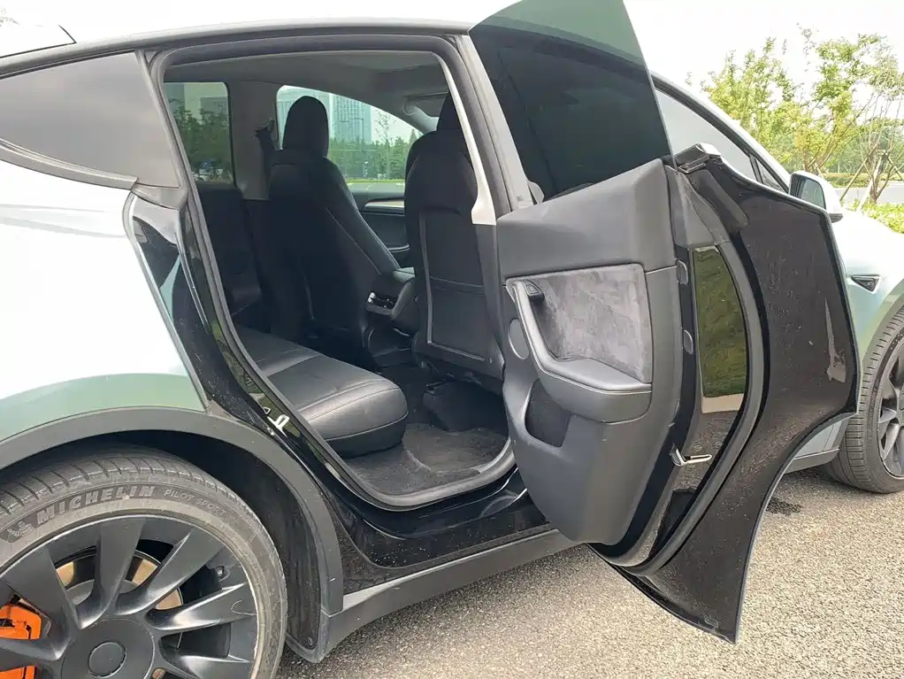 Фото 22 - Tesla Model Y