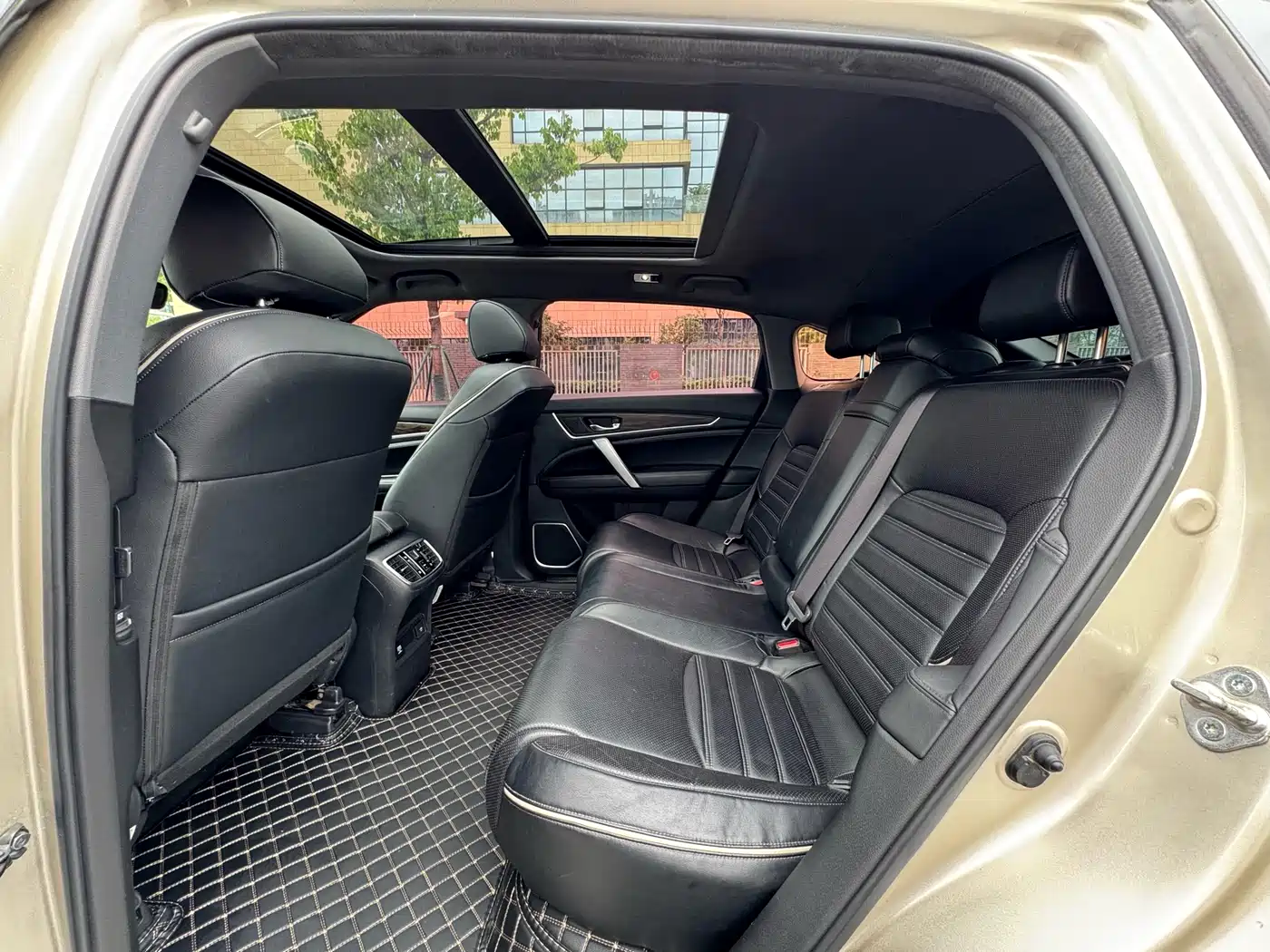 Honda UR-V 2017 2017 240TURBO 2WD Luxury Edition China V