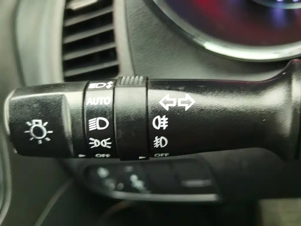 Kia Shuma 2016 2014 1.6T Luxury Edition China IV