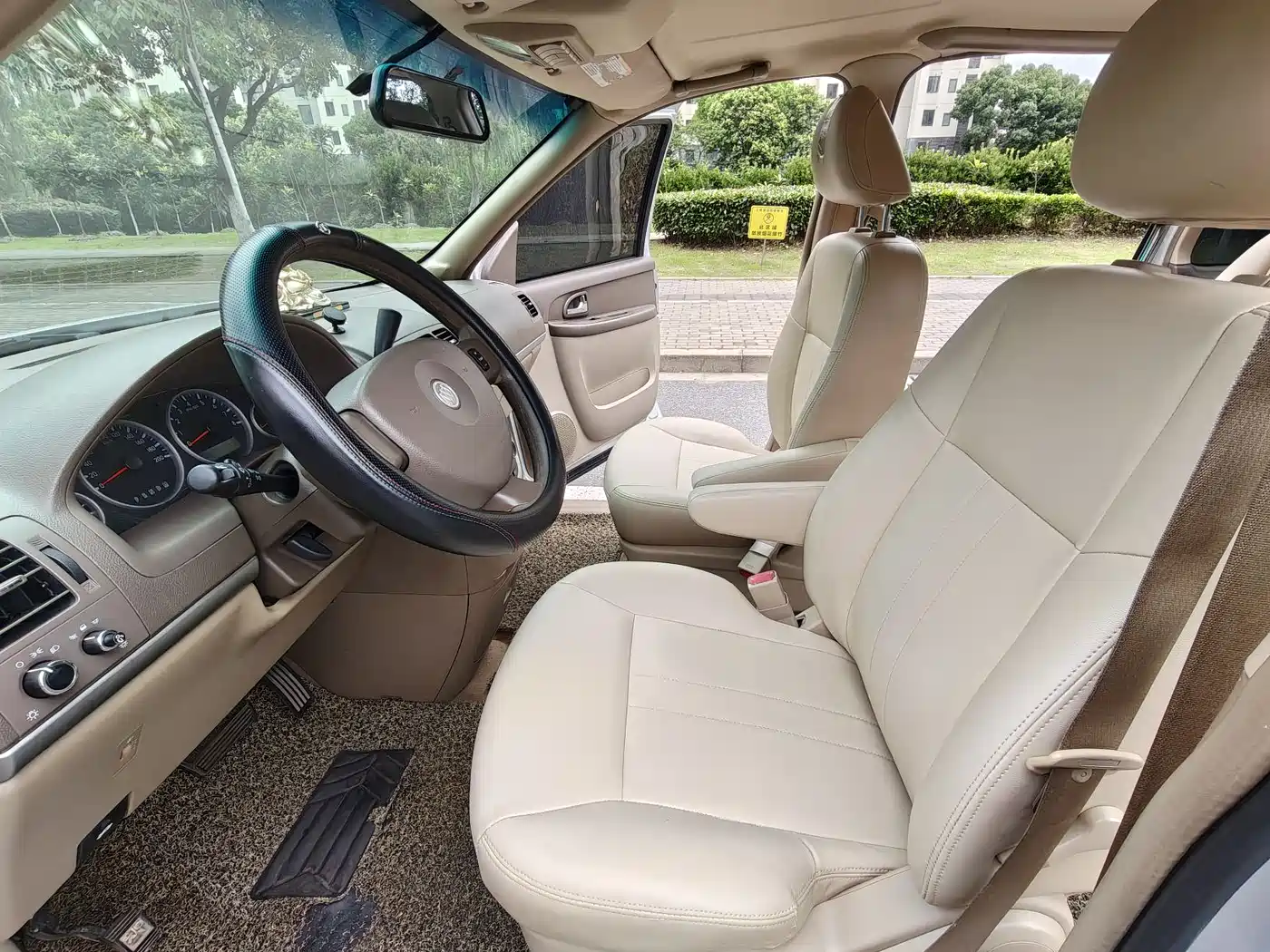 Buick GL8 2013 2.4L Comfort Edition фото 8