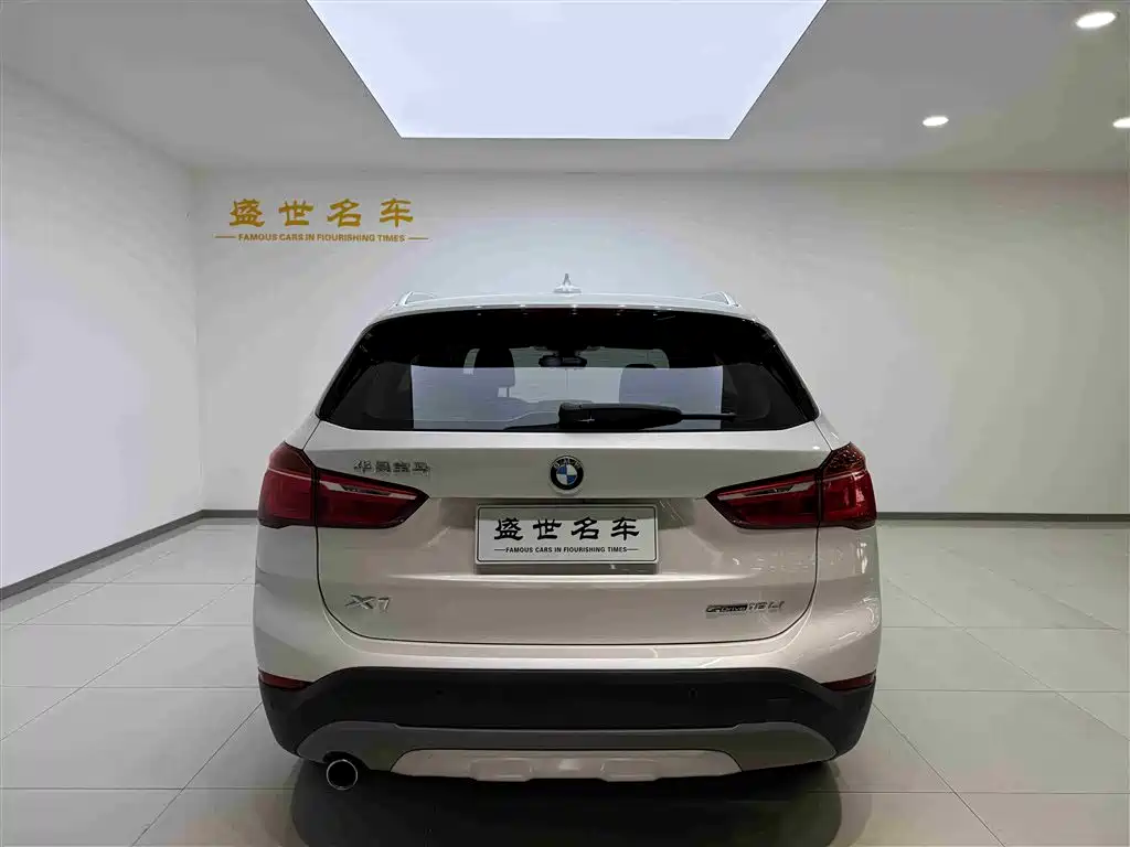 BMW X1 2019 sDrive18Li Premium Model фото 19