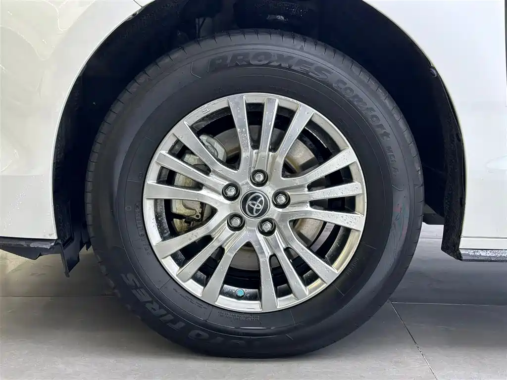 Toyota Sienna 2021 2.5L Hybrid Luxury Edition фото 11