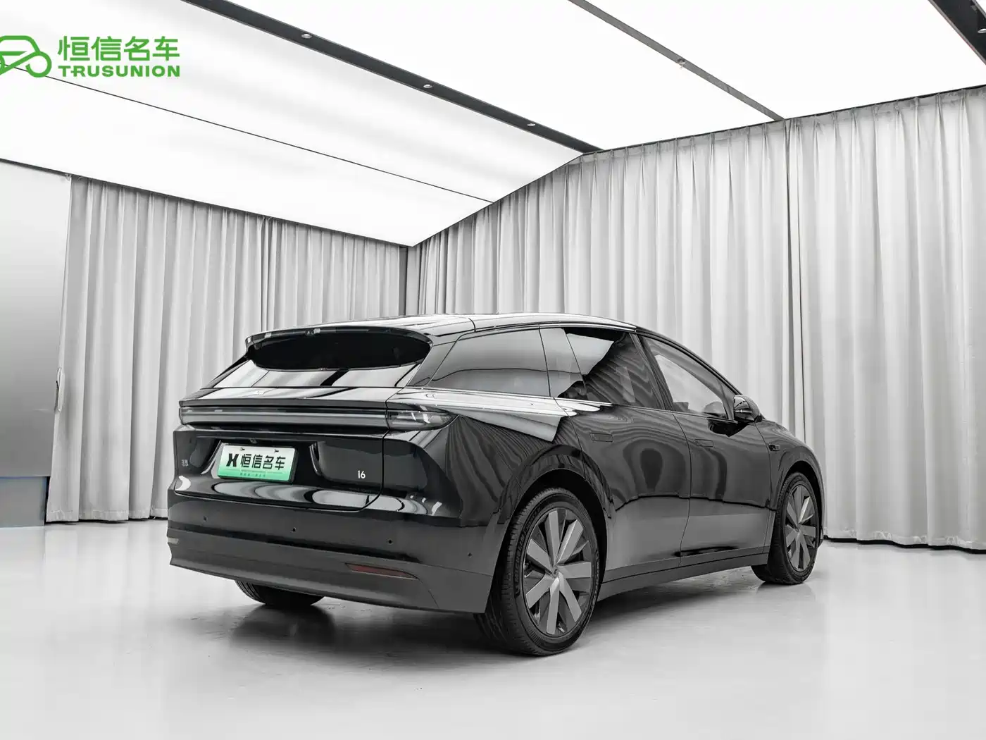 Li Auto i6 2025 2025 4WD Base Model