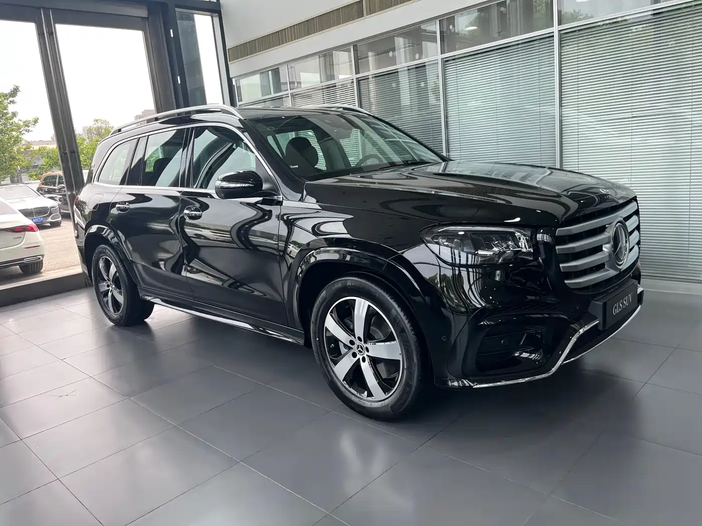 Mercedes-Benz GLS 2026 GLS 450 4MATIC Luxury фото 2