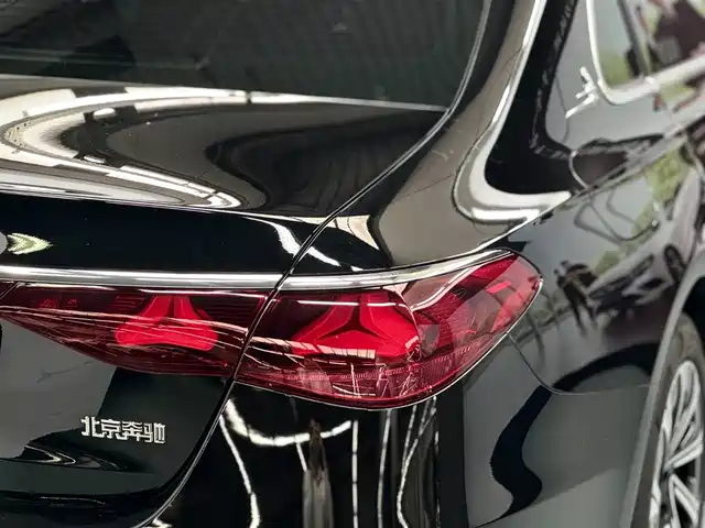 Mercedes-Benz E-Class 2025 E 300 L Luxury — фото 5