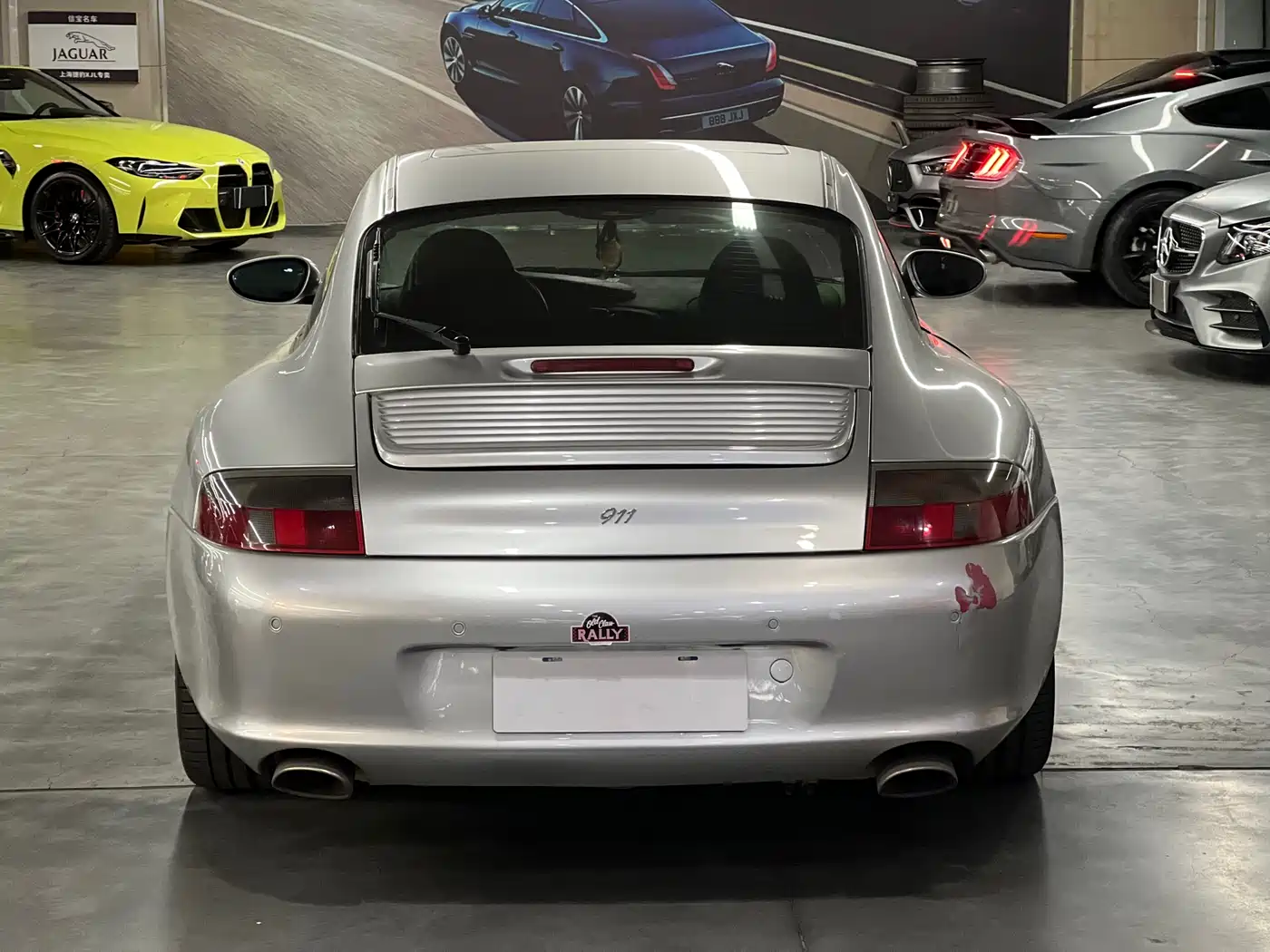 Porsche 911 2005 Carrera 4 AT 3.6L фото 5