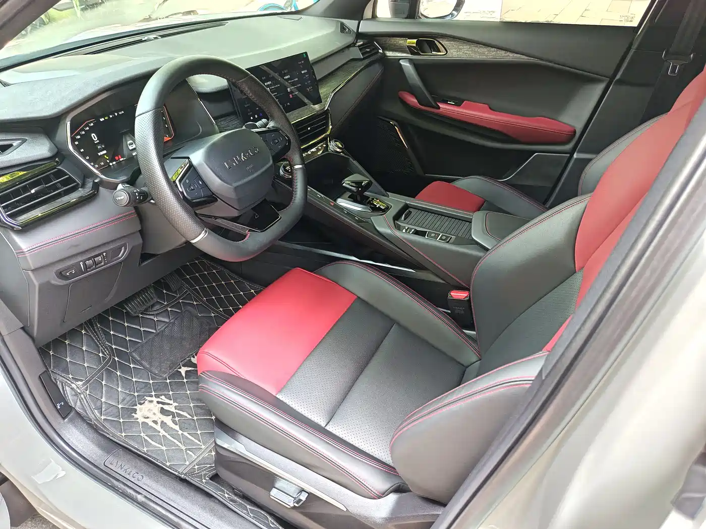Lynk & Co 06 2020 1.5T Power Pro фото 12